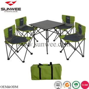 Set tavolo e sedie da campeggio pieghevoli